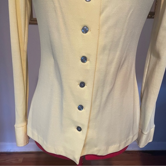 Vintage 60s/70s “Crazy Horse” Yellow Pointed Collar Button Down Blouse - Picture 4 of 9